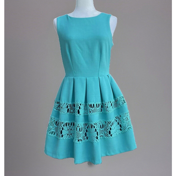 Closet London Teal Floral Lace Fit and Flare Dress Size 12 - Picture 1 of 10